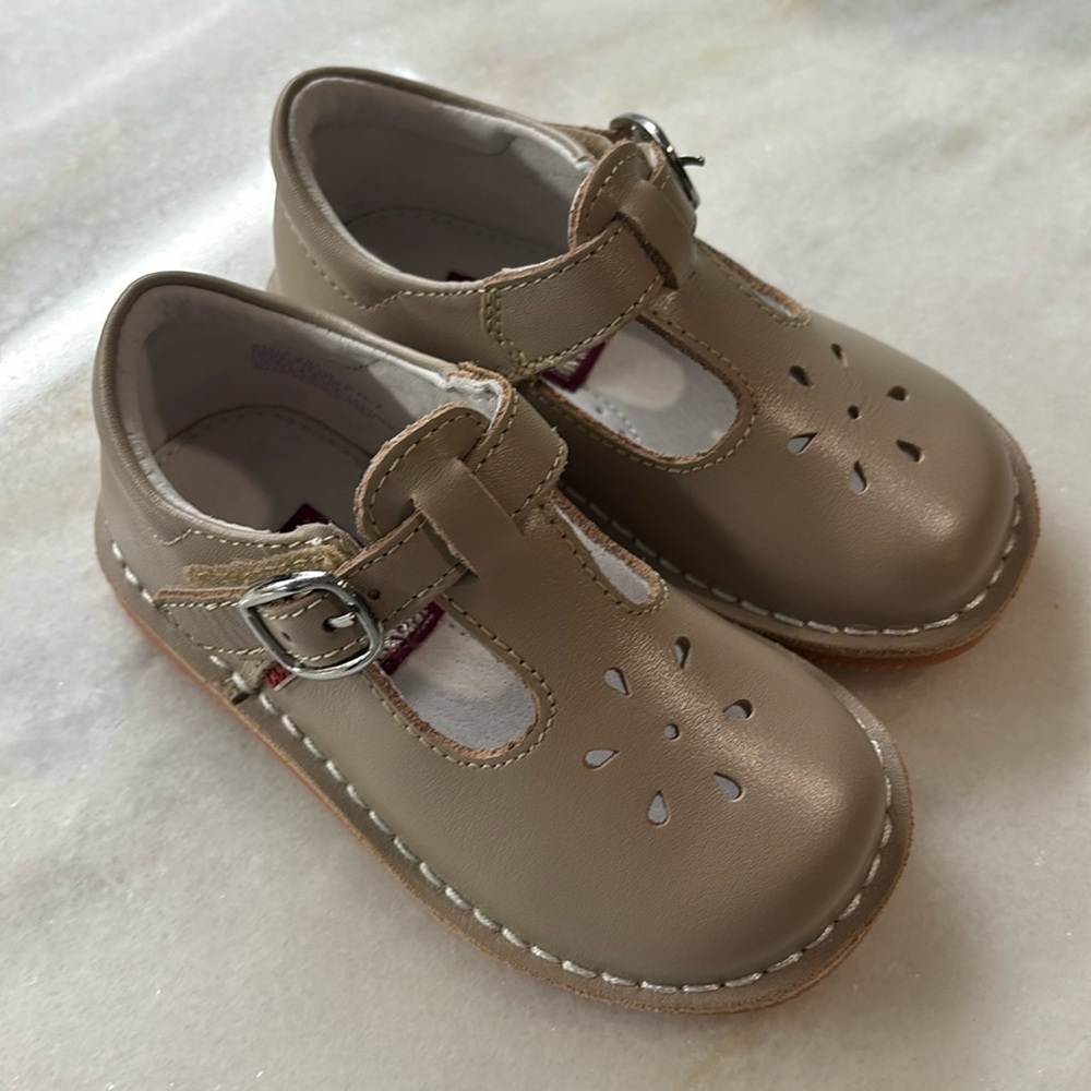 L’Amour Toddler Shoes NWOT